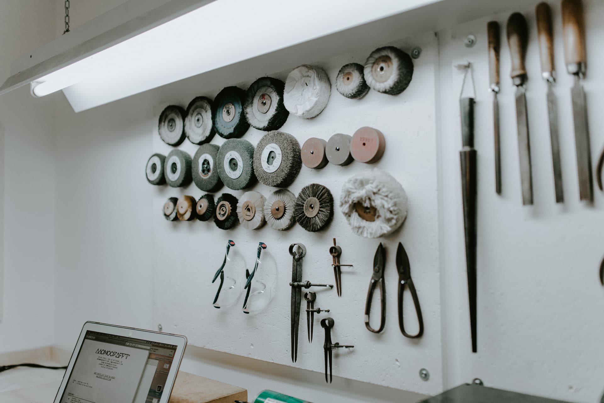 Werkgereedschap sieraden maken