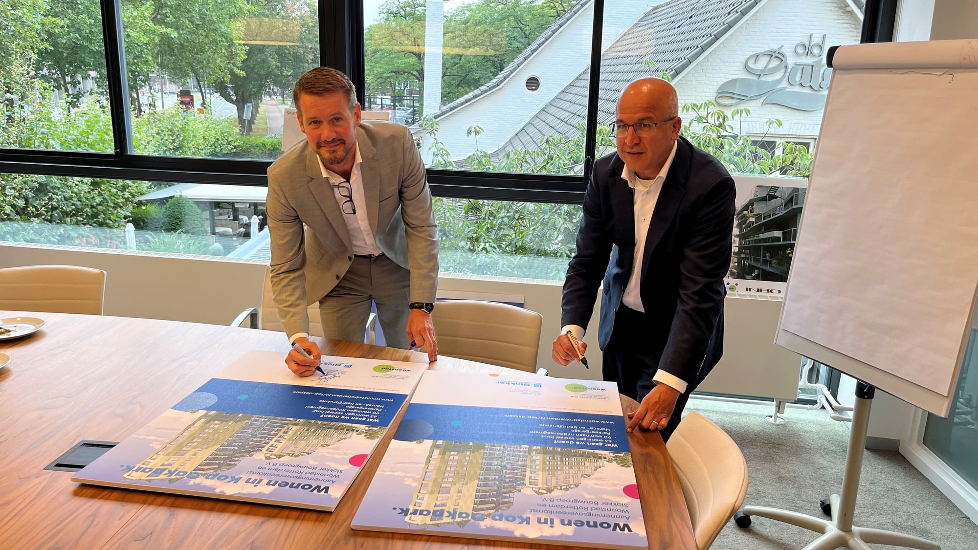 Mohamed ondertekend voor Kop dakpark