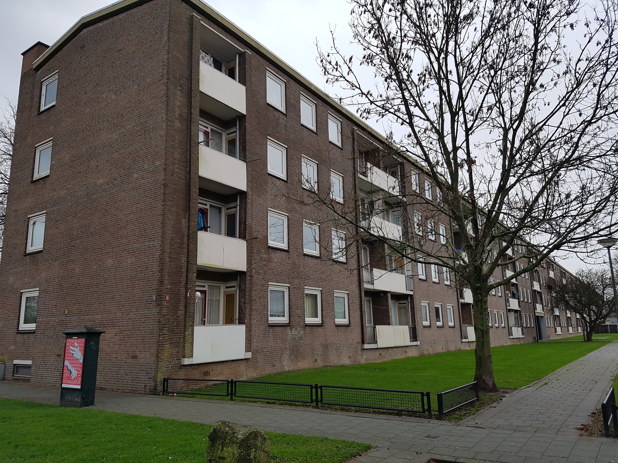 Kerkwervesingel van de zijkant
