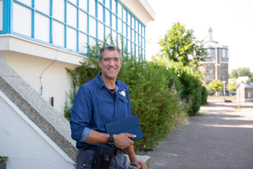 Portret Buitenhuis bij filtergebouw