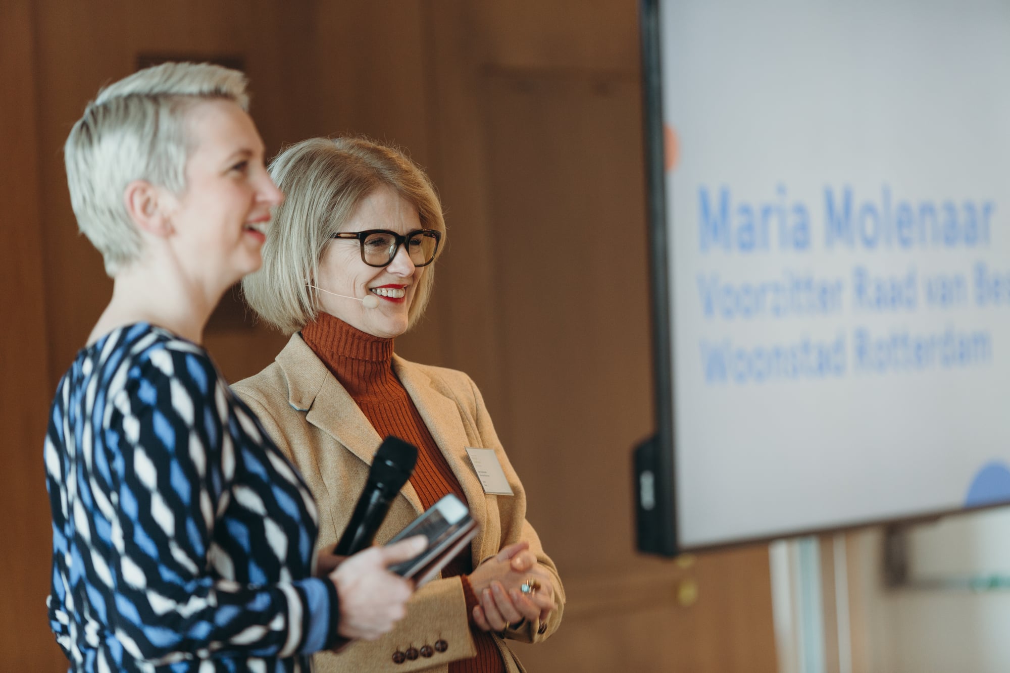 Portret Maria bij presentatie Energiechallenge