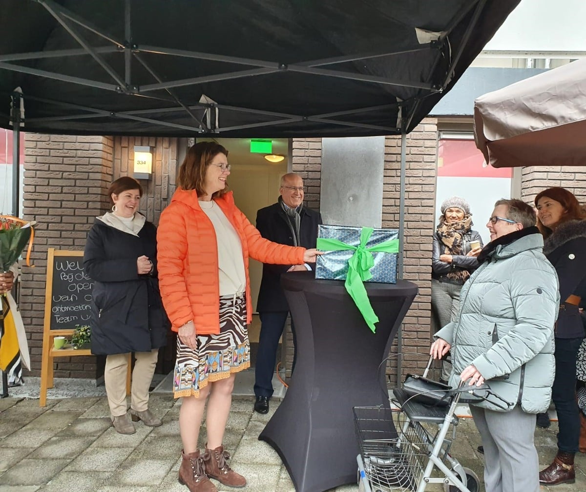 Opening ontmoetingsruimte Prinsessenflats