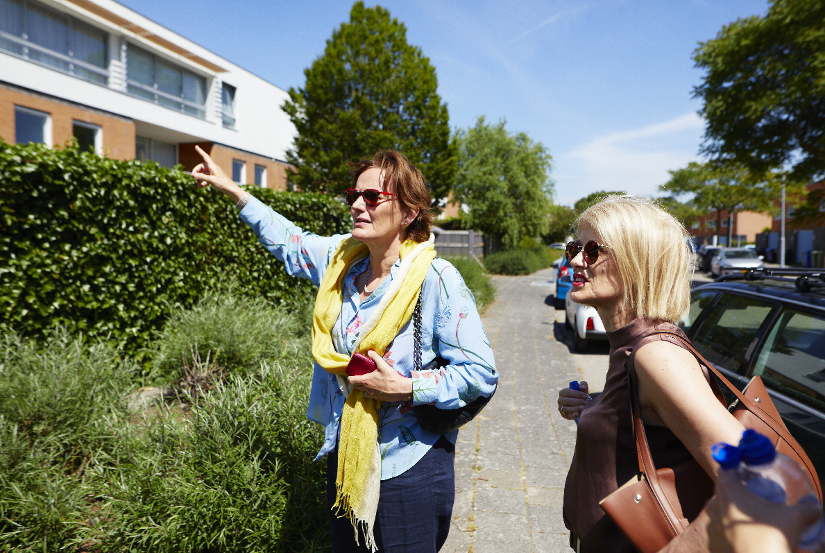 Bijzonder-bezit- deel- II - P Klapwijkstraat - Maria en Francien