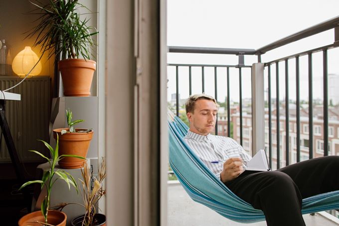 Ben je student? Op zoek naar een kamer. Bij Stadswonen Rotterdam vind je de kamer die jij zoekt. 